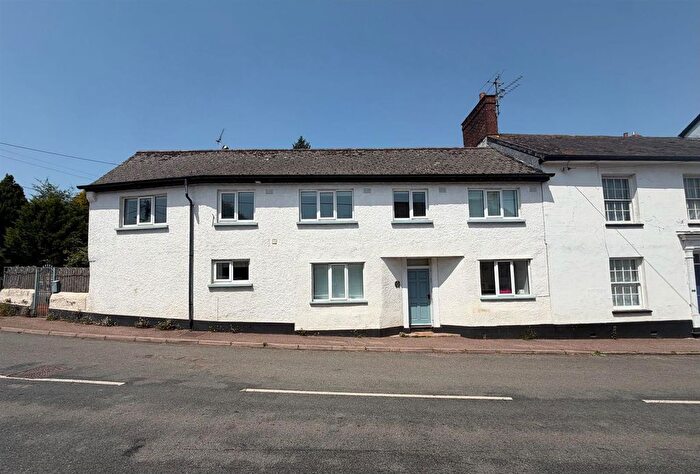 4 Bedroom Property For Sale In Lower Town, Sampford Peverell, Tiverton, EX16