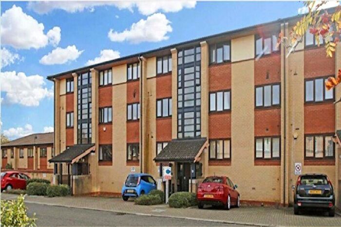 1 Bedroom Flat For Sale In Boycott Avenue, Oldbrook, Milton Keynes, MK6