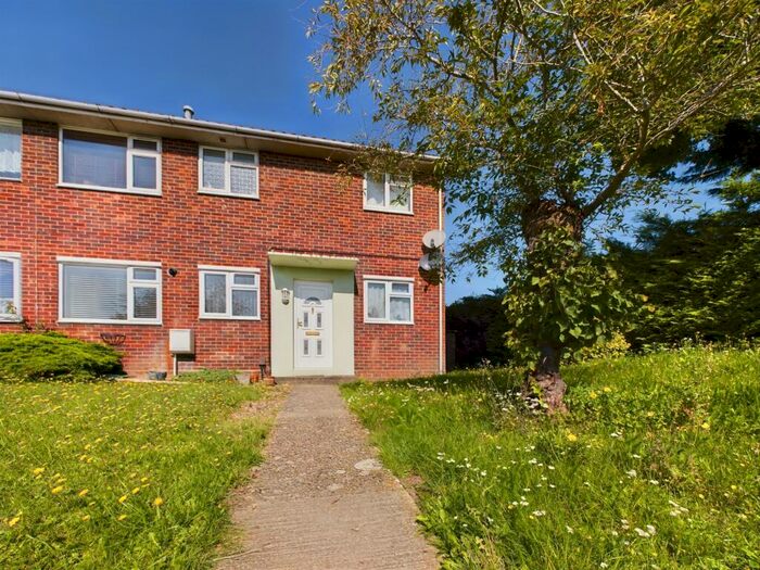2 Bedroom Flat To Rent In Norn Hill, Basingstoke, RG21