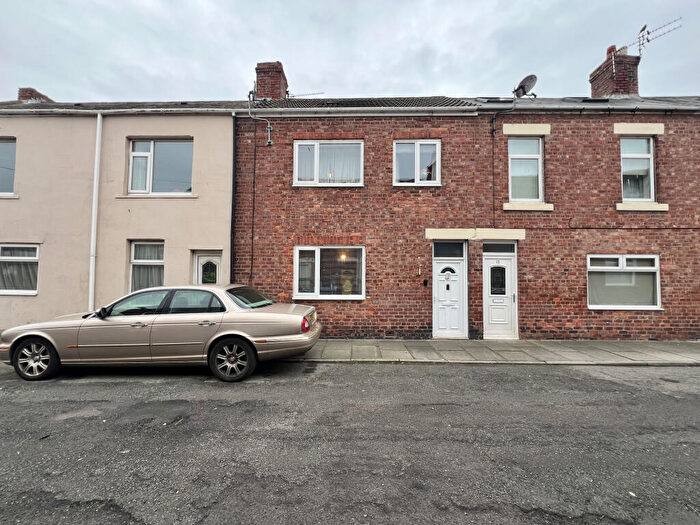 2 Bedroom Terraced House For Sale In Queen Street, Newbiggin-by-the-sea, Northumberland, NE64