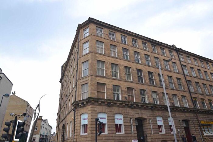 2 Bedroom Apartment To Rent In Th Floor, Netherwood Chambers, Bradford, BD1