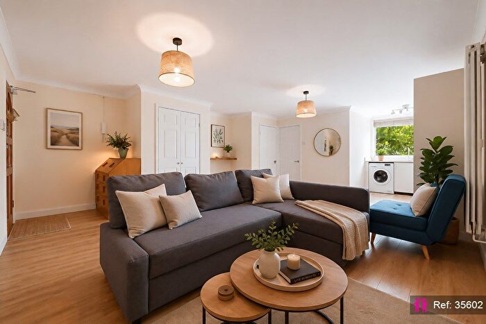1 Bedroom Terraced House To Rent In Sandycombe Road, Kew, TW9