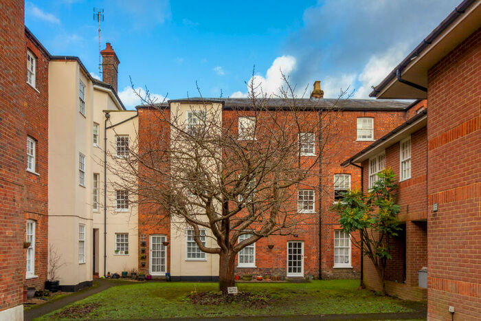 1 Bedroom Apartment To Rent In Bell House, Headley Close, Alresford, SO24