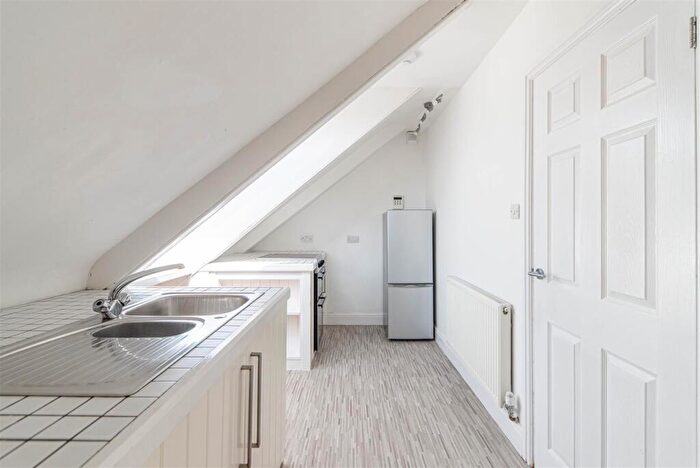 1 Bedroom Flat To Rent In Goldspink Lane, Sandyford, Newcastle Upon Tyne, NE2