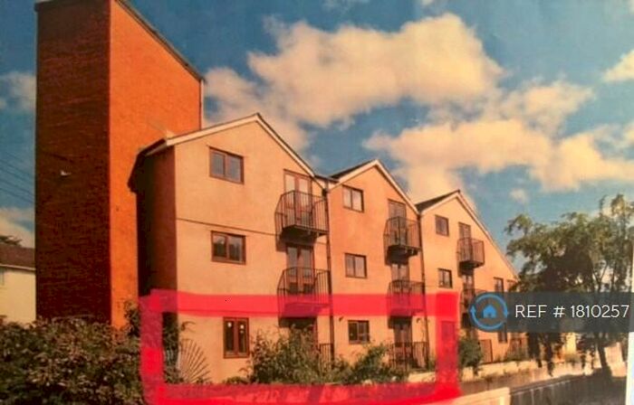 2 Bedroom Flat To Rent In River View, Tiverton, EX16