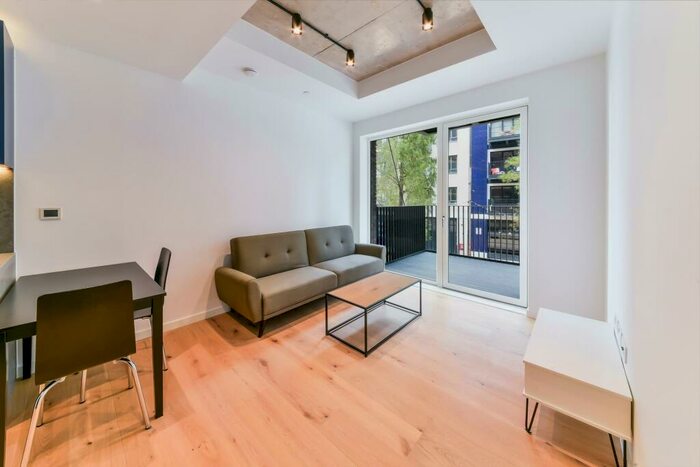 1 Bedroom Apartment To Rent In Hampden House, Goodluck Hope, London, E14