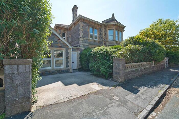 4 Bedroom Flat For Sale In Atlantic Road South, Weston-Super-Mare, BS23