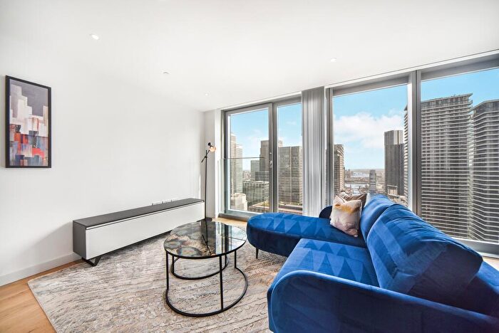 Apartment To Rent In Landmark Pinnacle, Marsh Wall, E14