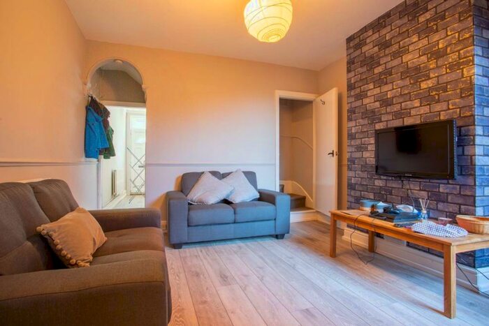 3 Bedroom Property To Rent In Cumberland Road, Loughborough, LE11