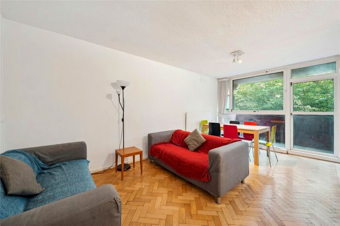 3 Bedroom Flat To Rent In Repton House, Charlwood Street, London, SW1V