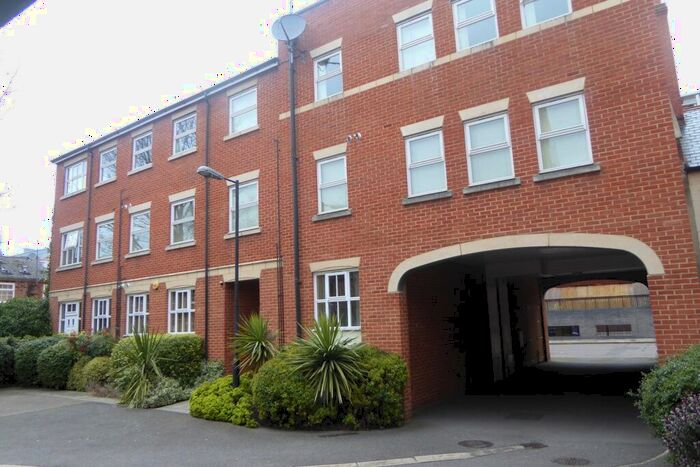 2 Bedroom Apartment To Rent In Barkham Mews, Queens Road, Reading, RG1