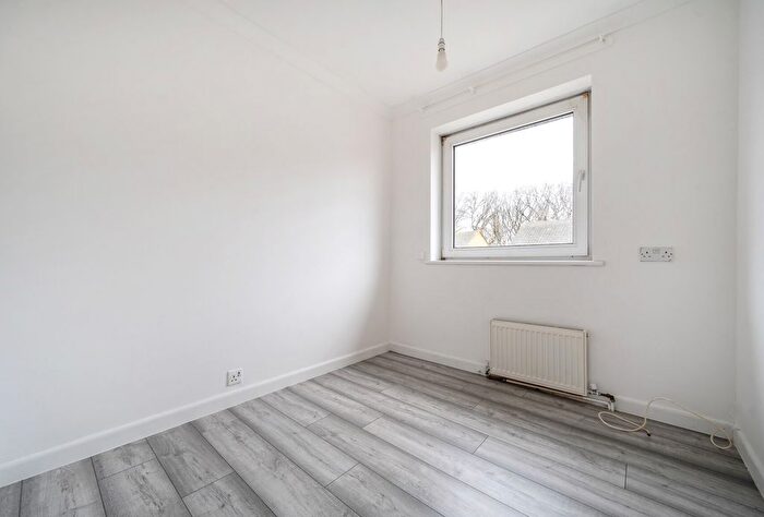 3 Bedroom Semi-Detached House For Sale In Vicarage Road, Coalpit Heath, Bristol, BS36