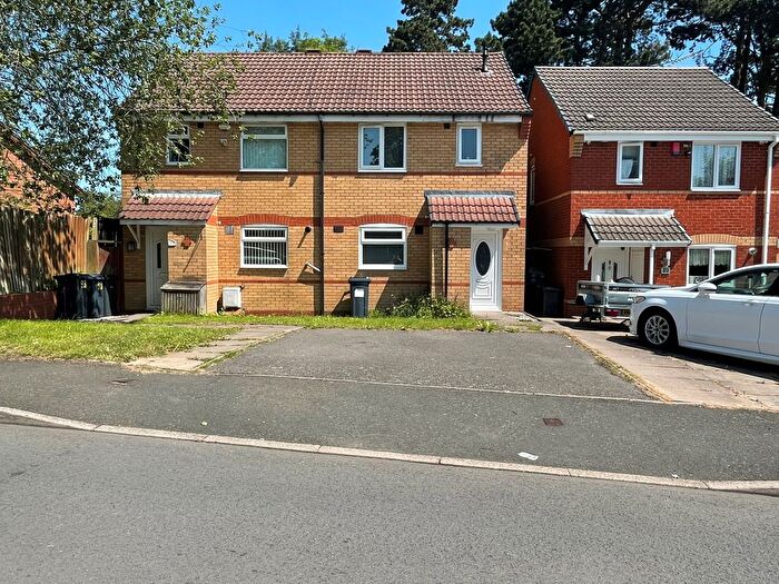 3 Bedroom Property To Rent In Roundlea Road, Northfield, Birmingham, B31