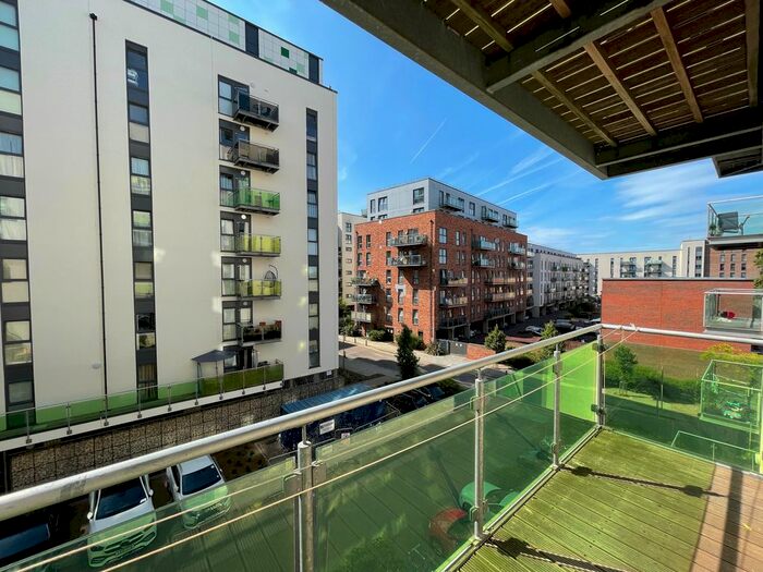 2 Bedroom Flat To Rent In Academy Way, Dagenham, RM8