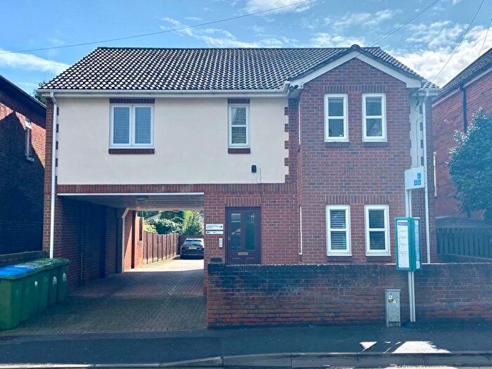 1 Bedroom Apartment To Rent In , Waterloo Road, Freemantle, SO15