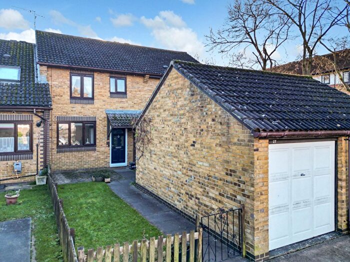 3 Bedroom Terraced House For Sale In Spreighton Road, West Molesey, KT8