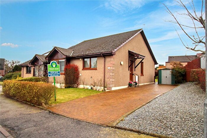 3 Bedroom Bungalow For Sale In Morphie Drive, St. Cyrus, Montrose, Aberdeenshire, DD10
