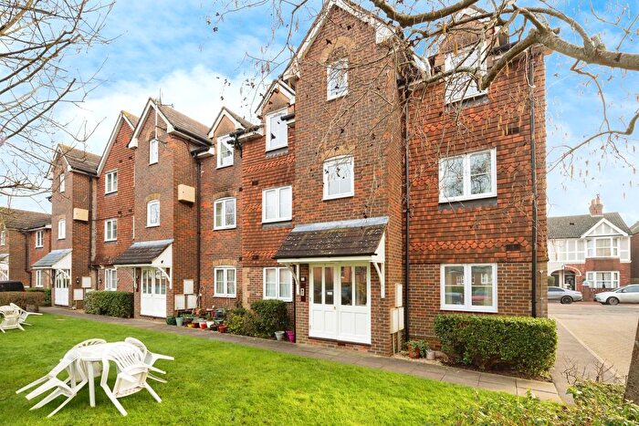 1 Bedroom Flat For Sale In Whitefield Road, Tunbridge Wells, TN4