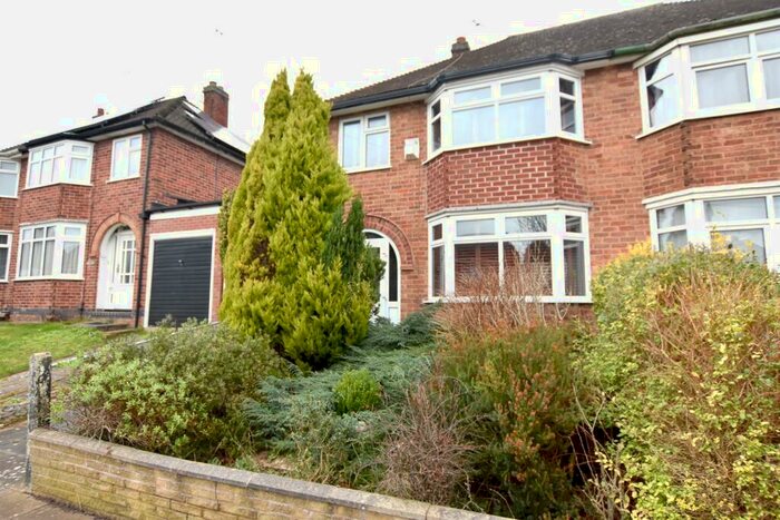 3 Bedroom Semi-Detached House To Rent In Lindfield Road, Leicester, LE3