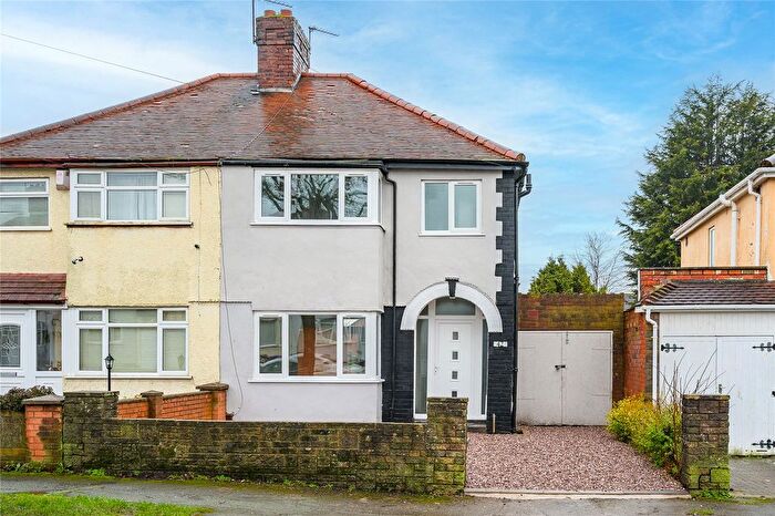 3 Bedroom Semi Detached House For Sale In Norbury Road, Fallings Park, Wolverhampton, West Midlands, WV10