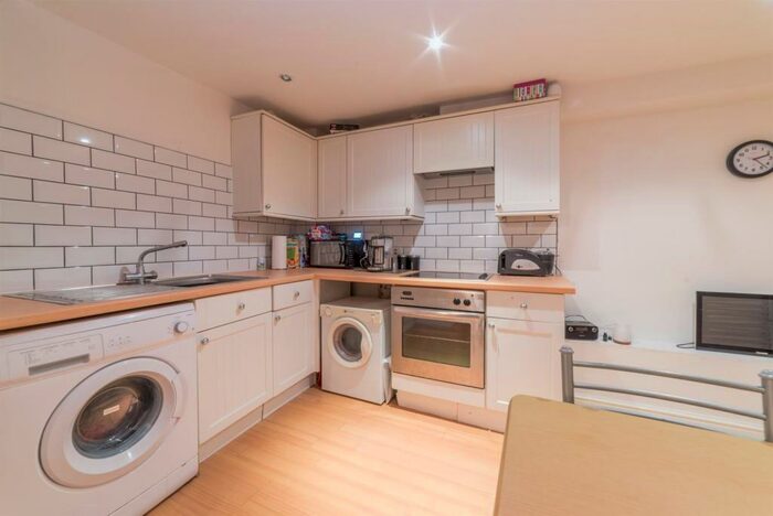 1 Bedroom Apartment To Rent In High Street, Old Town, Hemel Hempstead, HP1