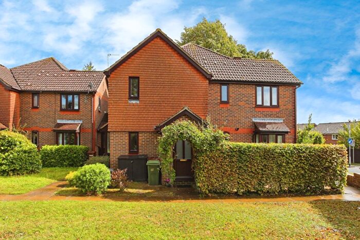 1 Bedroom Terraced House For Sale In Hawkenbury Mead, Tunbridge Wells, Kent, TN2