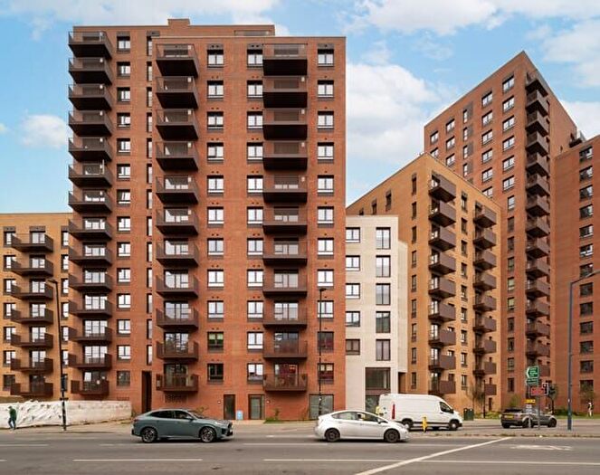 2 Bedroom Flat For Sale In So Resi North Acton, W3
