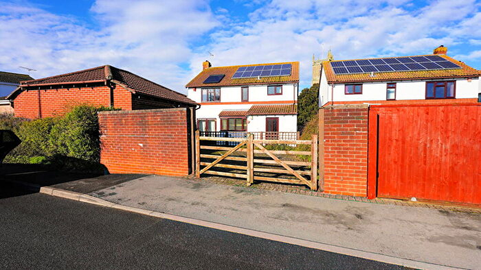 4 Bedroom Detached House For Sale In Old Church Road, Nailsea - The Heart Of 'the Village' At 'old Church', BS48