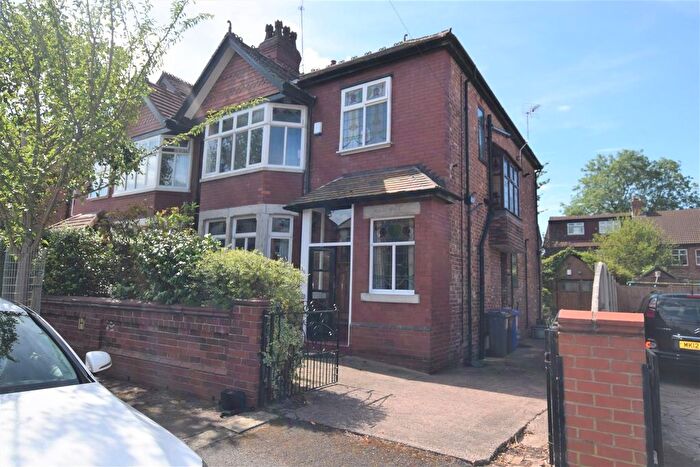 4 Bedroom Semi-Detached House To Rent In Sandileigh Avenue, Didsbury, Manchester, M20