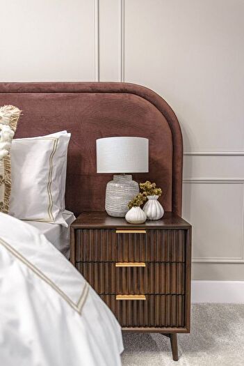 2 Bedroom Flat For Sale In Colindale Gardens, Colindale, NW9