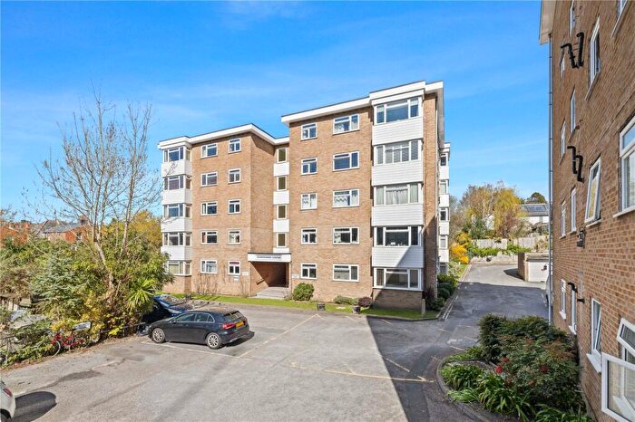 2 Bedroom Apartment For Sale In Surrenden Road, Brighton, East Sussex, BN1