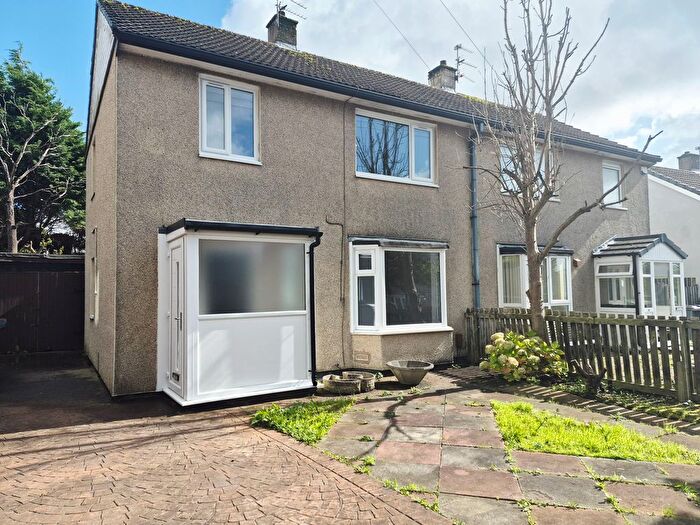 3 Bedroom Property To Rent In Tintern Crescent, Blackburn, BB1