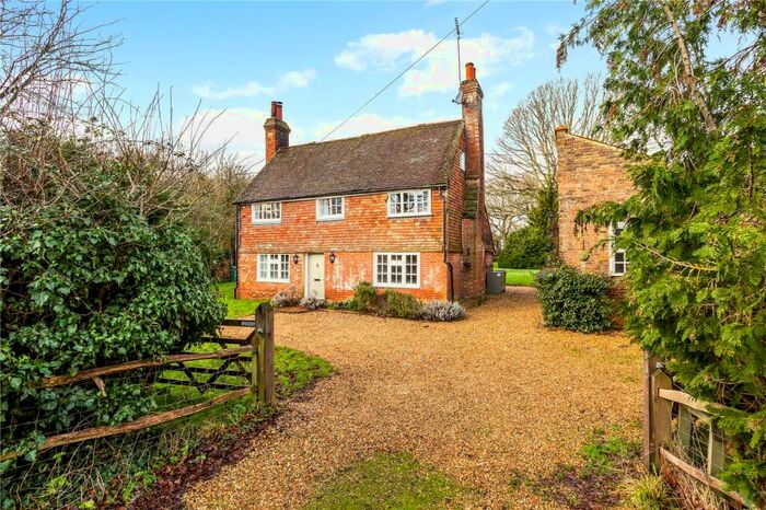 3 Bedroom Detached House To Rent In Henfield Road, Partridge Green, Horsham, West Sussex, RH13