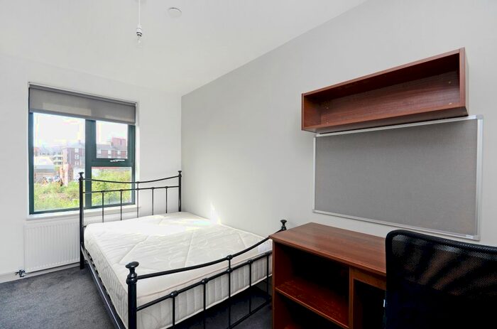 Studio To Rent In Dun Fields, Sheffield, Uk, S3