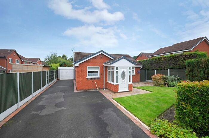 3 Bedroom Detached Bungalow For Sale In Dunley Close, Birchwood, WA3