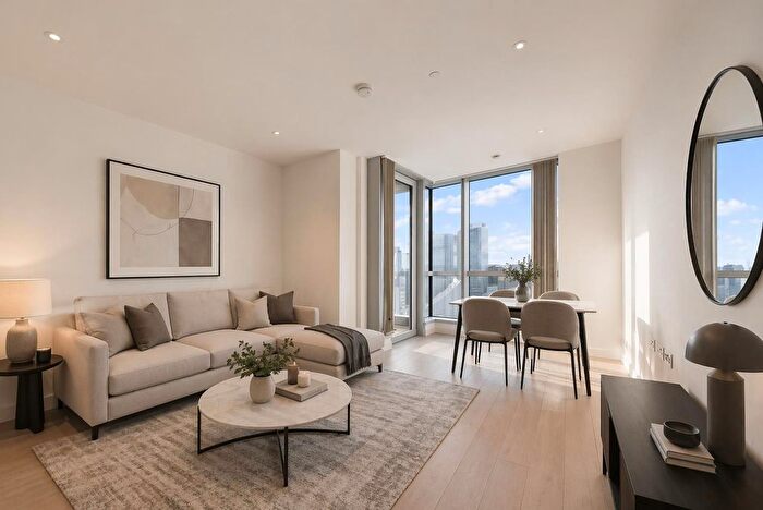 1 Bedroom Flat To Rent In Charrington Tower, Biscayne Avenue, E14