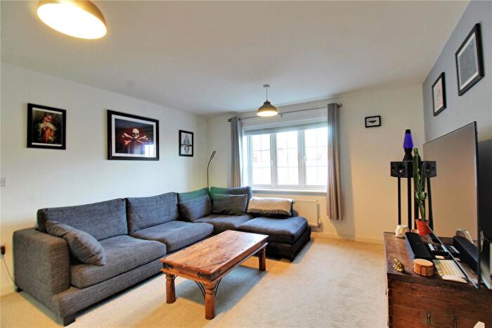 1 Bedroom Flat For Sale In Runnymede Drive, Odiham, Hook, Hampshire, RG29