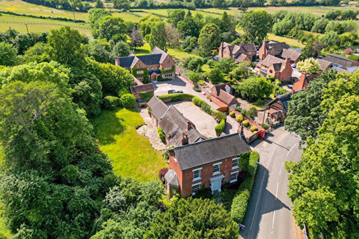 5 Bedroom Detached House For Sale In Main Street, Hemington, DE74