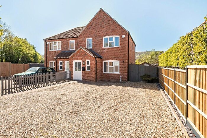 3 Bedroom Semi-Detached House For Sale In Oak Tree Meadow, Horncastle, Lincs, LN9