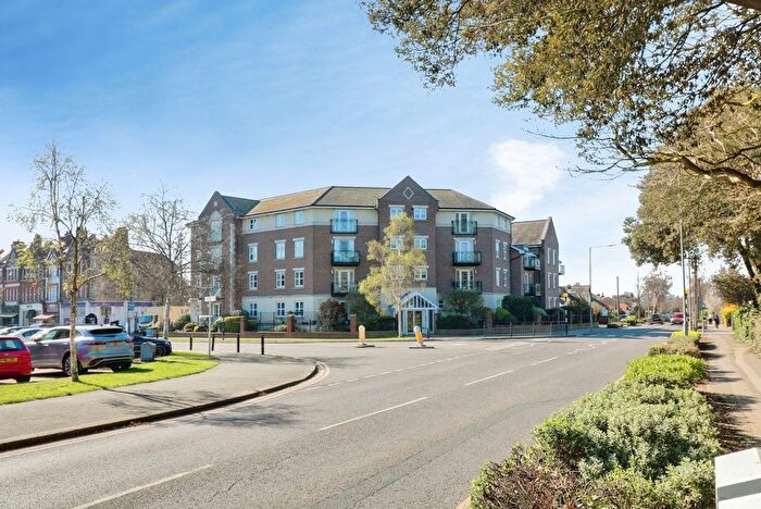 2 Bedroom Flat To Rent In The Broadway, Southend-On-Sea, SS1