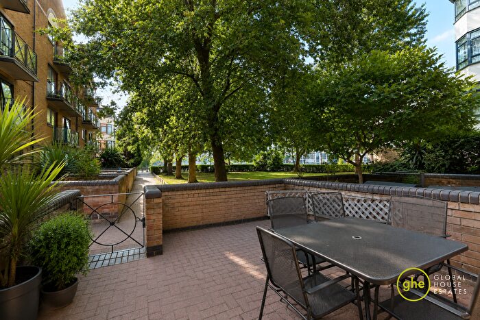 2 Bedroom Maisonette For Sale In Undine Road, Isle Of Dogs, London, E14