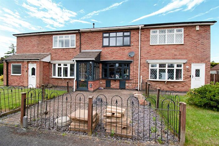 2 Bedroom Terraced House For Sale In Queens View Drive, Waingroves, Ripley, DE5