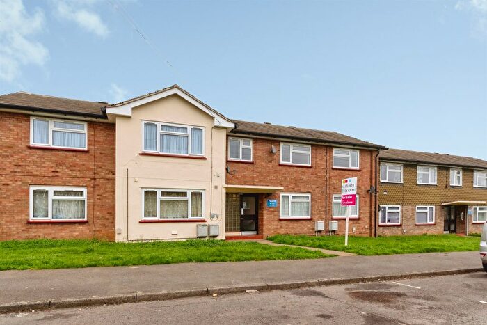 2 Bedroom Flat For Sale In Lancaster Way, Braintree, CM7
