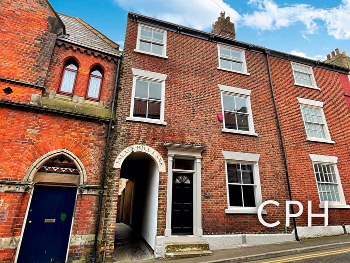 5 Bedroom End Terrace House For Sale In St. Sepulchre Street, Scarborough, YO11