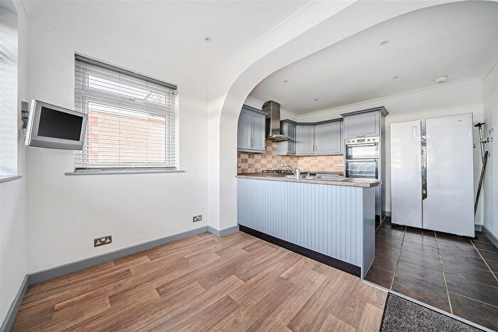 3 Bedroom Semi-Detached Bungalow For Sale In Leith Avenue, Portchester, Hampshire, PO16