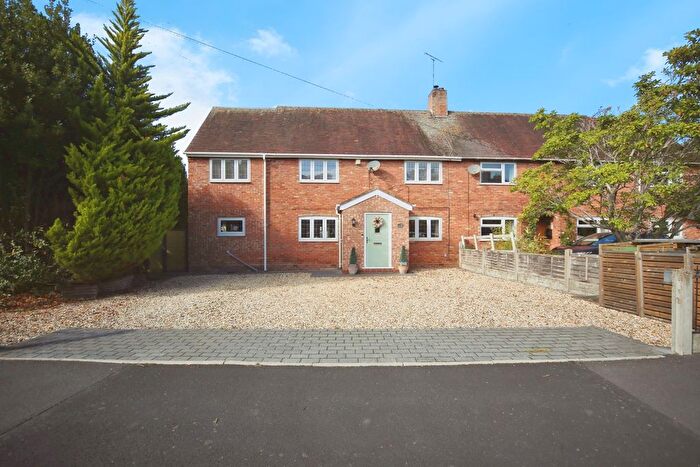 4 Bedroom Semi-Detached House For Sale In Arden Road, Henley-In-Arden, Warwickshire, B95