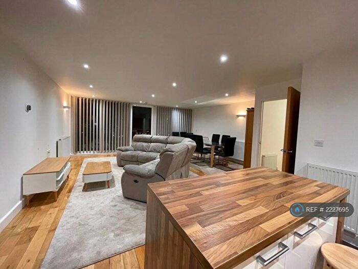 2 Bedroom Flat To Rent In Alaska Apartments, London, E16