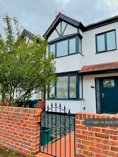 5 Bedroom Terraced House To Rent In Tamworth Lane, Mitcham, CR4