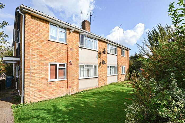 2 Bedroom Apartment To Rent In Chatsworth Avenue, Cambridge, CB4