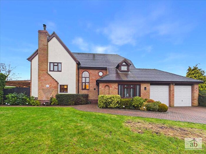 4 Bedroom Detached House For Sale In York Road, Martlesham Heath, IP5